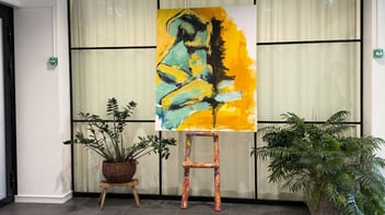 Minna Kristinan teos Kampin toimistossa