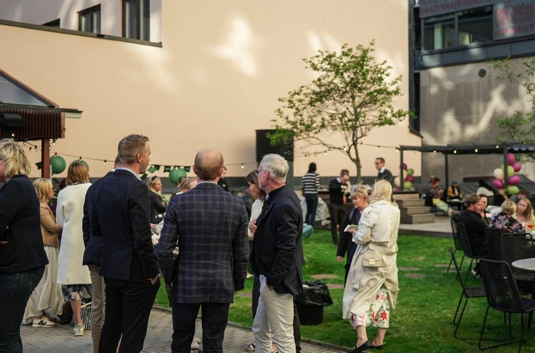 Rose Garden -sisäpiha yritystapahtumat keskusta Helsinki